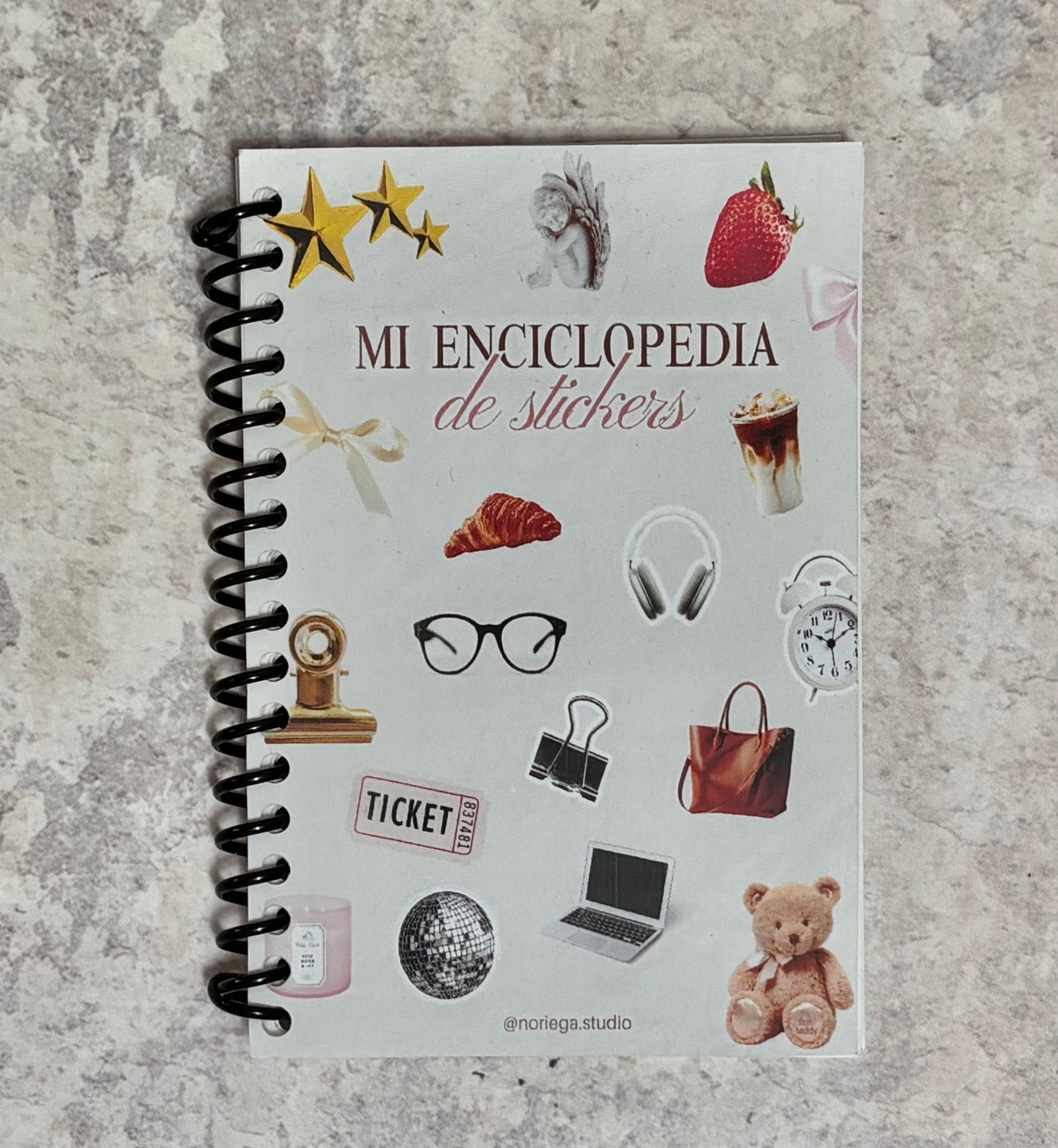 Libreta para Stickers ✨